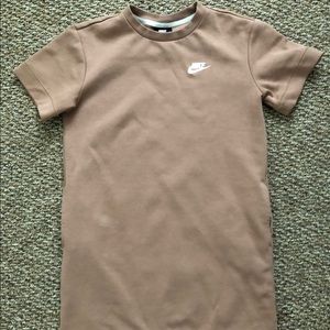 Nike T-Shirt Dress NWTO